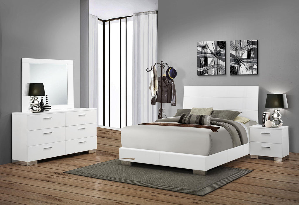 Felicity 4-piece Queen Bedroom Set Glossy White image