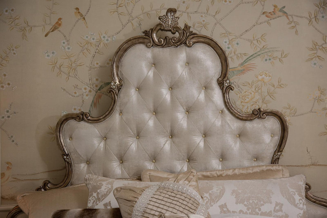 Platine De Royale King Panel Bed In Antique Platinum 09000EKPL3-101