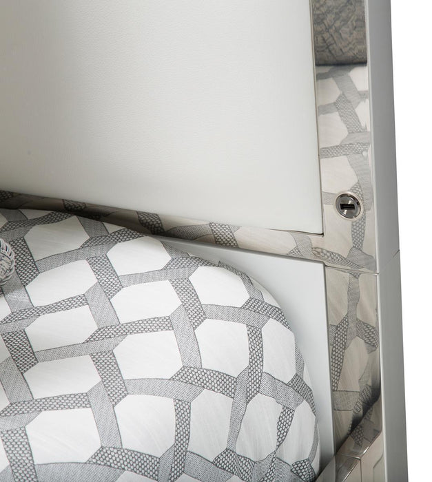 State St Queen Metal Canopy Bed In Glossy White