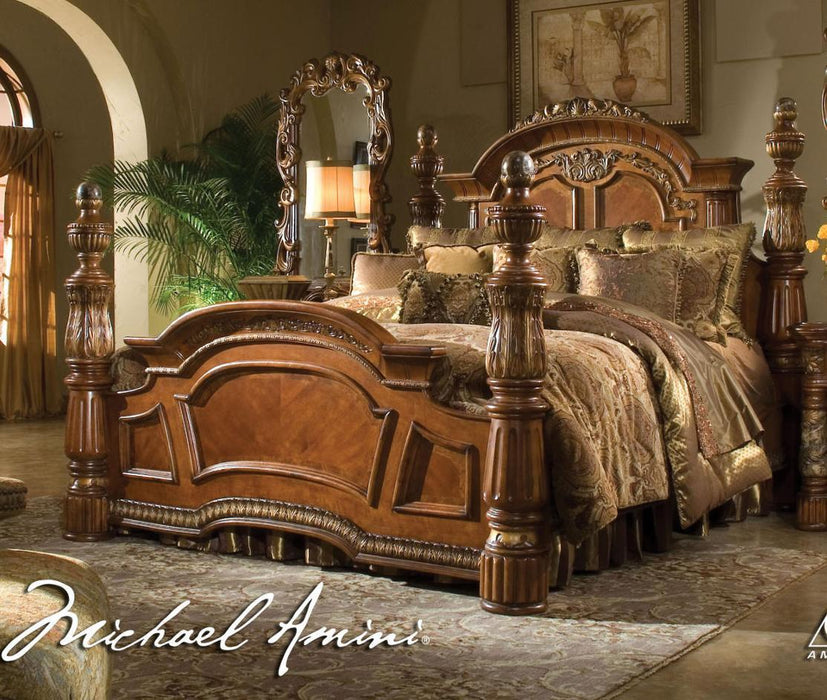 Villa Valencia King Poster Bed In Chestnut