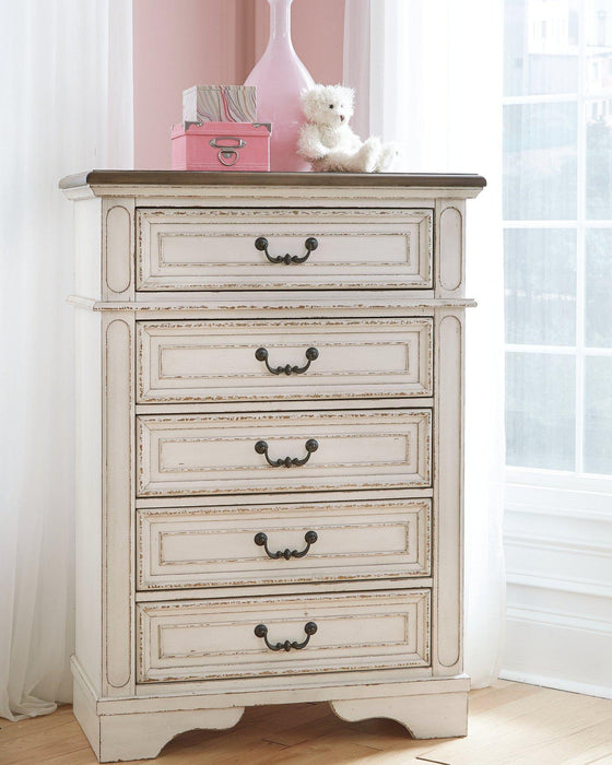 Realyn Chest of Drawers