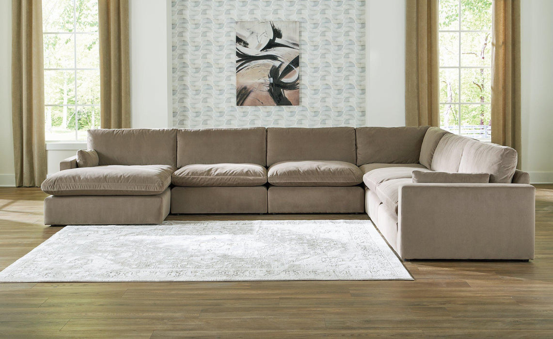 Sophie Sectional With Chaise