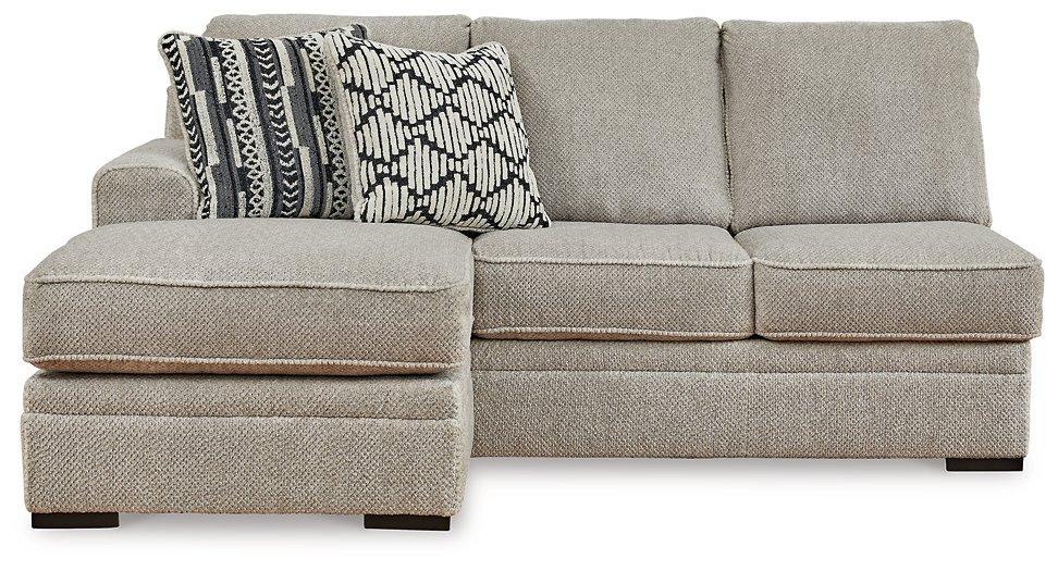 Calnita 2-Piece Sectional With Chaise