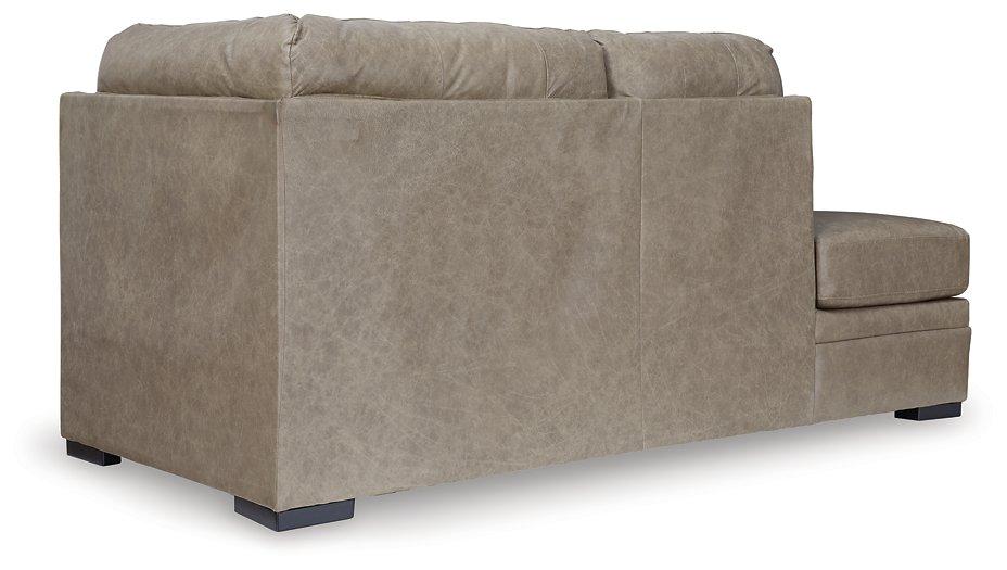 Amuleto Sectional With Chaise