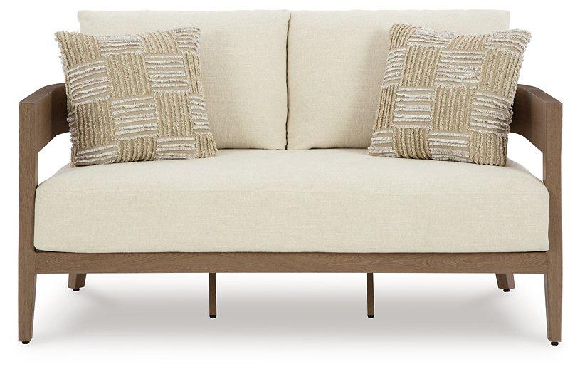 Serene Bay Outdoor Loveseat With Cushion