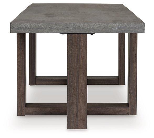 Dynnford Table (Set Of 3)