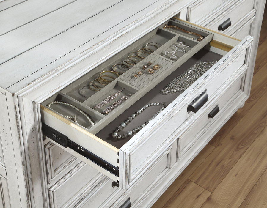 Flexsteel Wynwood Harmony Dresser In White Wood